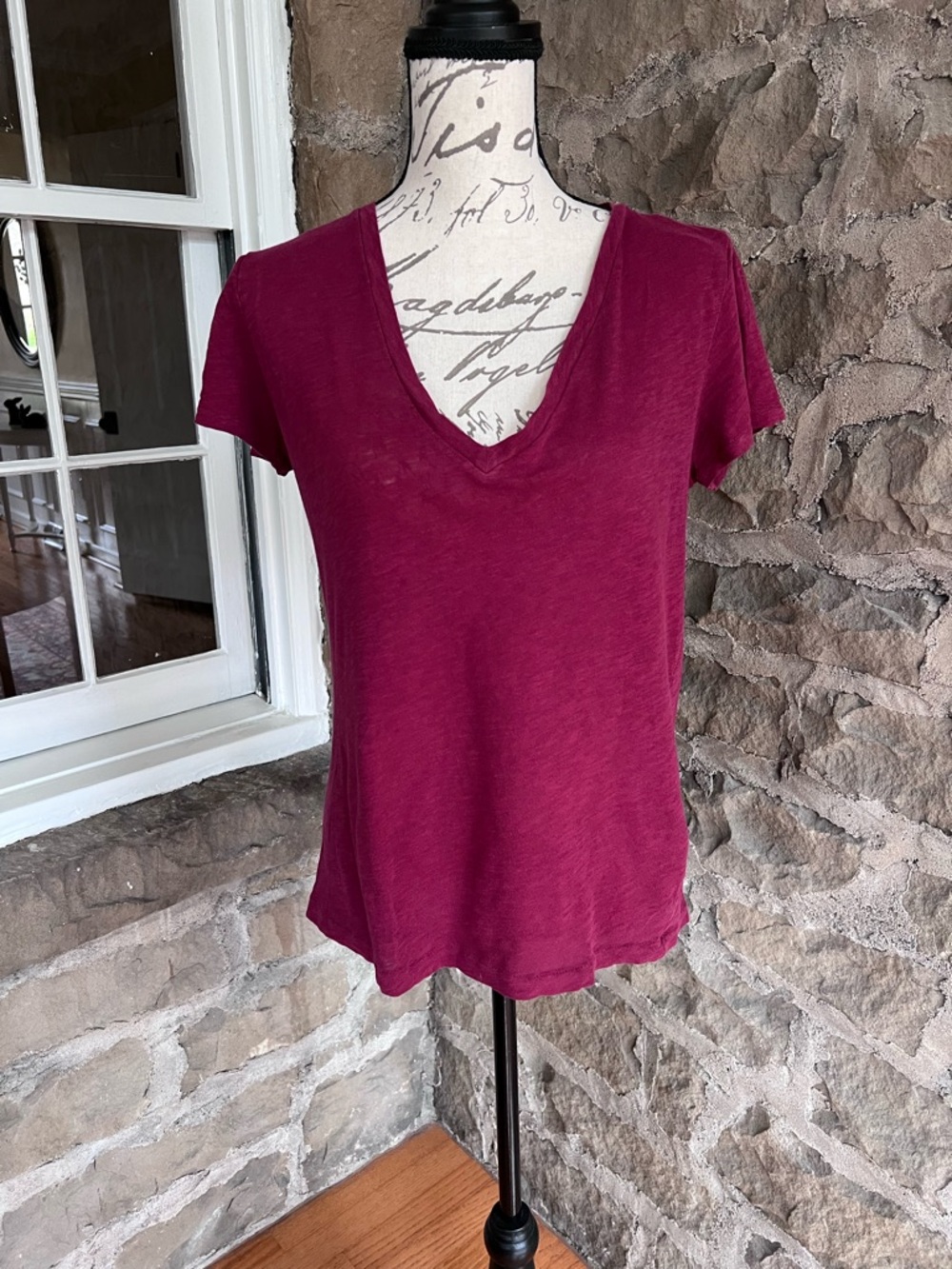 Size M J. Crew cotton Women's vintage Short Sleeve V-Neck